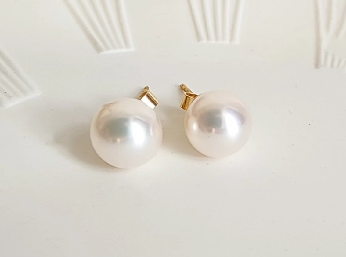 Akoya sea pearl
