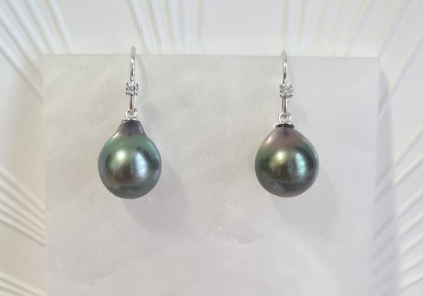 Tahitian sea pearl earring