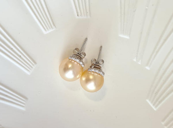 South sea light gold earring