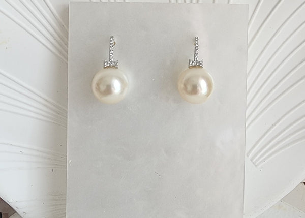 South sea pearl earring