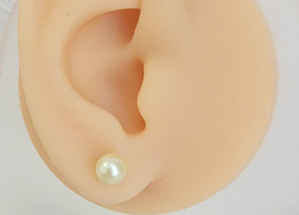 South sea cream pearl earring