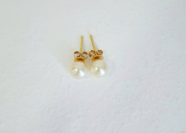 South sea cream pearl earring