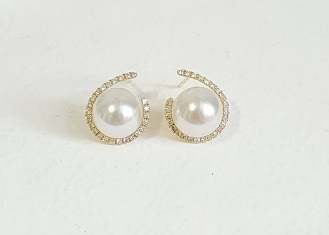 South sea white pearl diamond earring