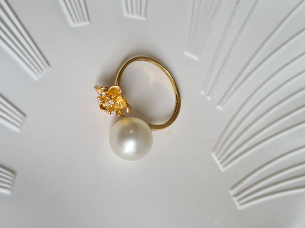 South sea white pearl ring