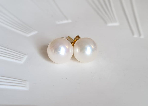 Akoya sea pearl earring